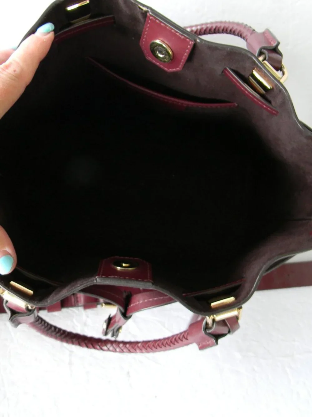 MICHAEL KORS BURGUNDY WINE LEATHER BLAKELY BUCKET DRAWSTRING CROSSBODY BAG FALL